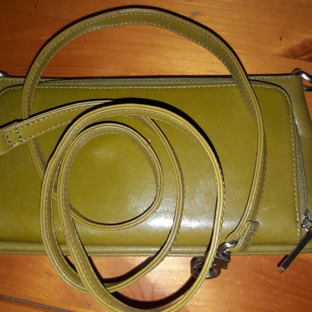 Hobo green leather wallet crossbody